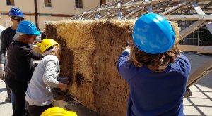 La Casa in Paglia nuova frontiera dell’edilizia? A Ragusa nasce la terza della Sicilia La Casa in Paglia nuova frontiera dell’edilizia? A Ragusa nasce la terza della Sicilia