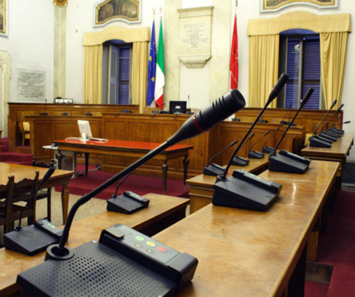 Decadenza dei sindaci, consiglieri comunali contro l’Anci Sicilia