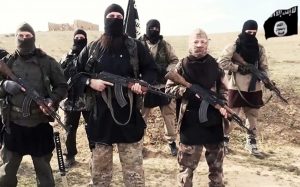 Catania, arrestato 32enne affiliato all’Isis: reclutava kamikaze sui social Catania, arrestato 32enne affiliato all’Isis: reclutava kamikaze sui social
