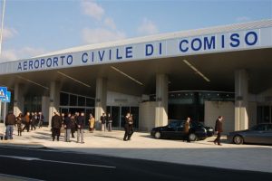 Aeroporti, Catania compra lo scalo di Comiso Aeroporti, Catania compra lo scalo di Comiso