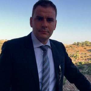 Multato per eccesso di velocità, il Giudice gli riconosce lo stato di necessità Multato per eccesso di velocità, il Giudice gli riconosce lo stato di necessità