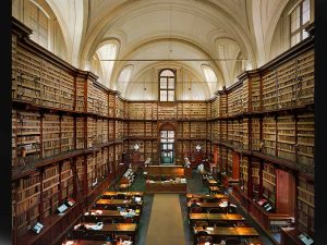 Così si festeggia la cultura: la Regione revoca finanziamento alla Biblioteca centrale di Palermo Così si festeggia la cultura: la Regione revoca finanziamento alla Biblioteca centrale di Palermo