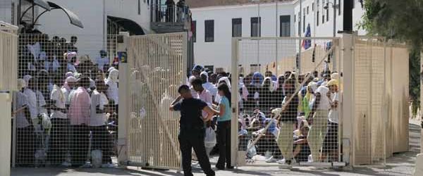 Migranti, chiude (temporaneamente) l’hotspot di Lampedusa