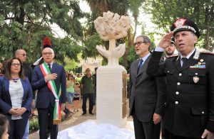 Ciminna, inaugurata stele in memoria dei magistrati vittime della mafia musumeci-ciminna