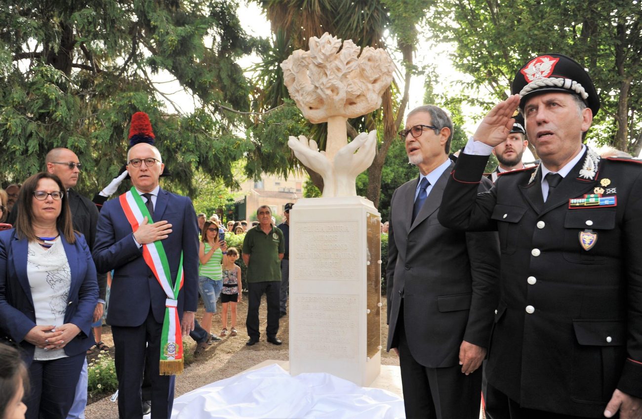 Ciminna, inaugurata stele in memoria dei magistrati vittime della mafia