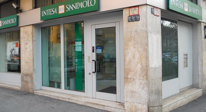 Banche, 90 Comuni siciliani senza sportelli: Messina maglia nera Banche, 90 Comuni siciliani senza sportelli: Messina maglia nera