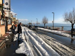 Maltempo sulla costa jonica, spiagge imbiancate a Furci Siculo e Roccalumera – FOTO Maltempo sulla costa jonica, spiagge imbiancate a Furci Siculo e Roccalumera – FOTO