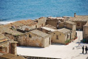 Pachino, in arrivo nuovo impianto fognario a Marzameni Pachino, in arrivo nuovo impianto fognario a Marzameni