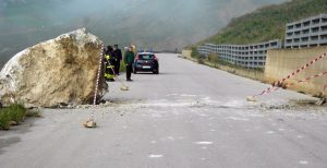 Casteltermini, al via i lavori per la messa in sicurezza della strada provinciale 22 Casteltermini, al via i lavori per la messa in sicurezza della strada provinciale 22