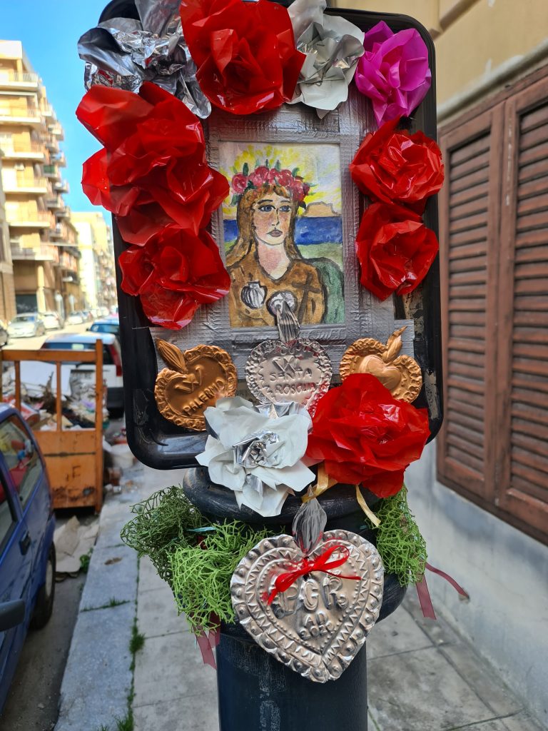 cappella votiva contro i rifiuti