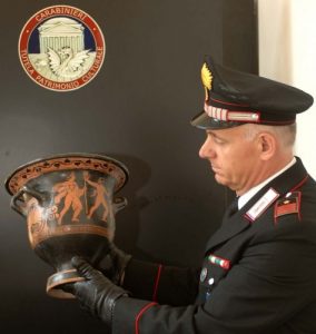 Le mani dei criminali sui beni archeologici: nel 2020 sequestri dei carabinieri per 6,3 milioni carabinieri