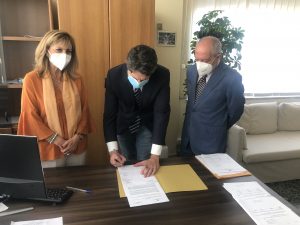 Vaccini, a Catania i masetri del bellini suonano dentro l’hub vaccini