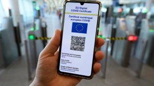 Green pass, presidi chiedono obbligo di vaccino per studenti Green pass