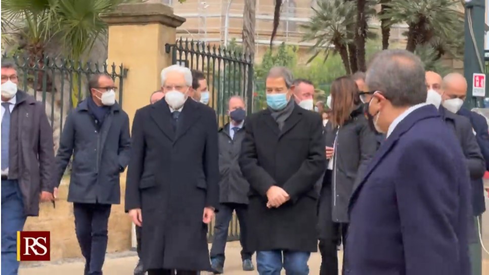 Mattarella i Giardini del Palazzo Orléans